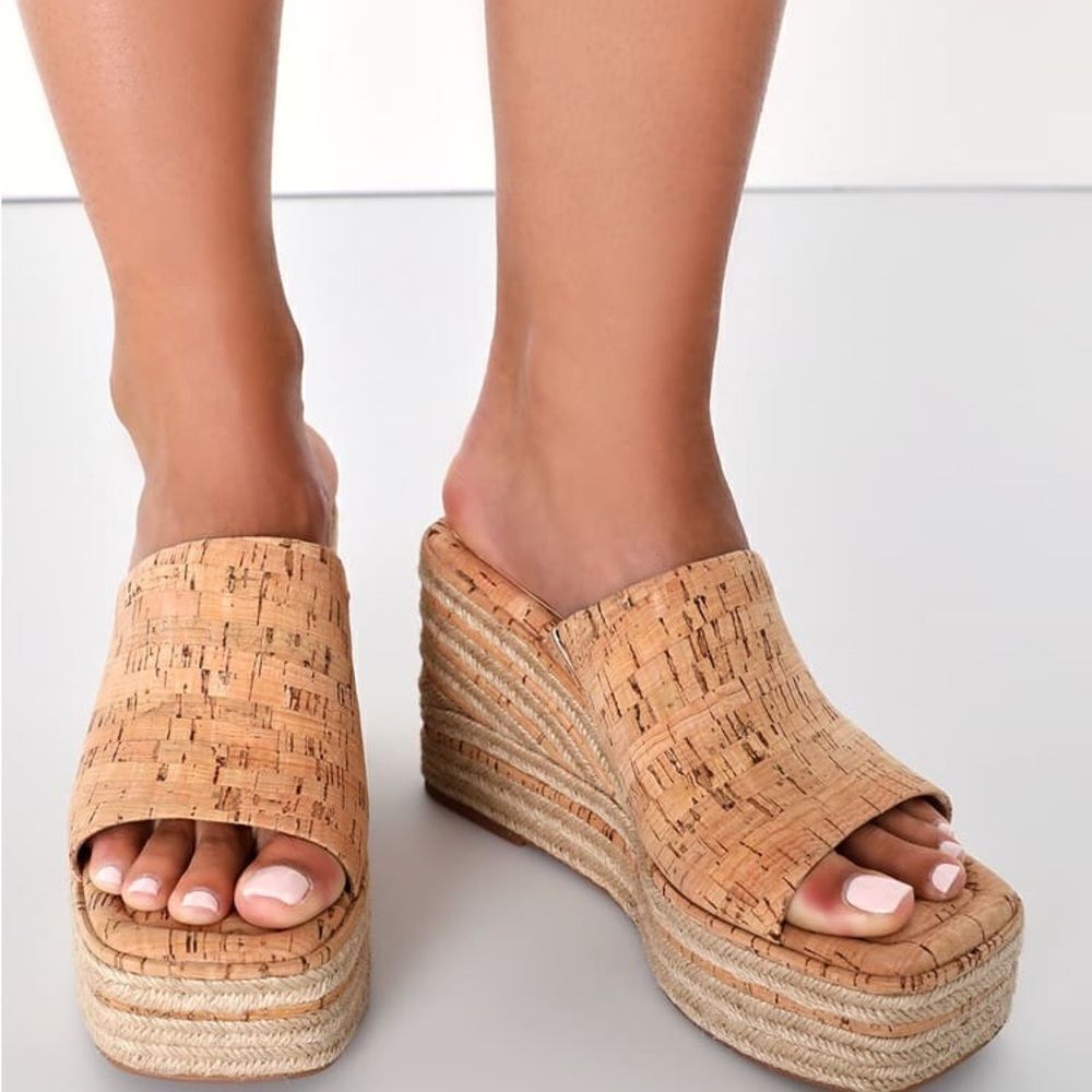 New without Box Elaria Natural Cork Platform Wedge Sandals Dolce Vita size 8.5